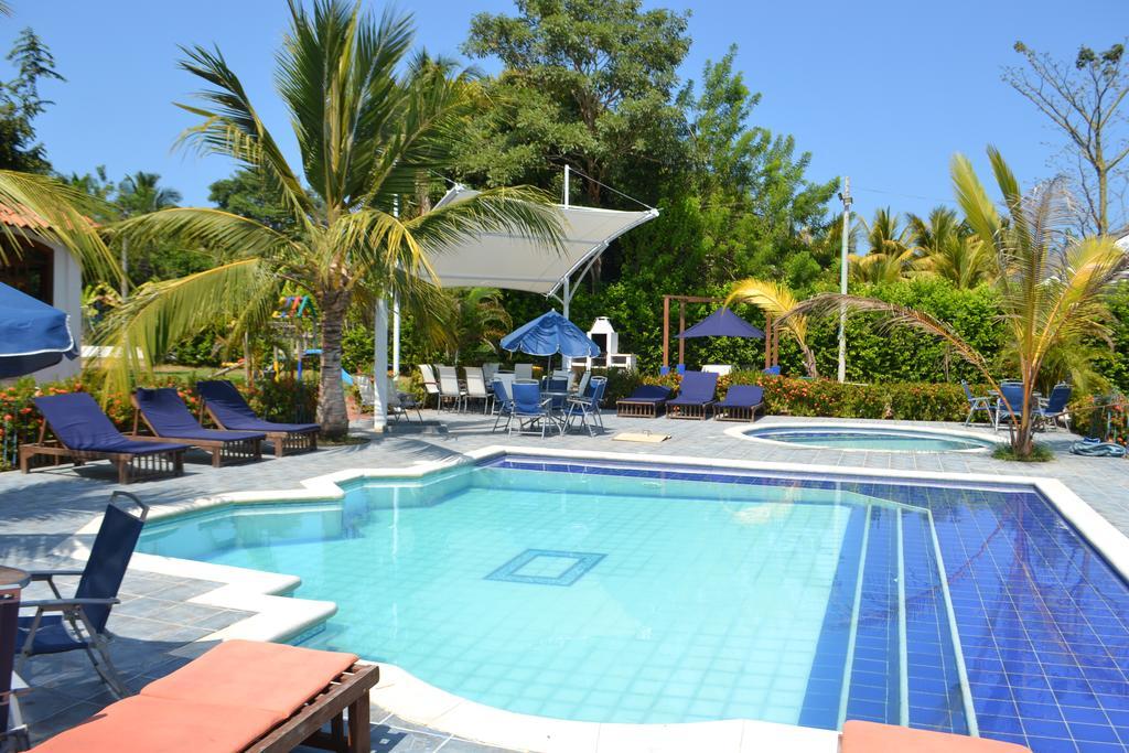 Condominio Atlantis Coveñas Buitenkant foto