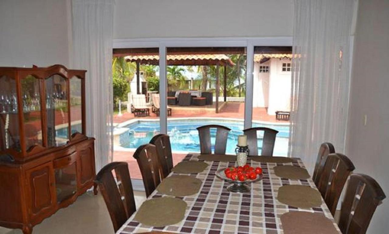 Condominio Atlantis Coveñas Buitenkant foto